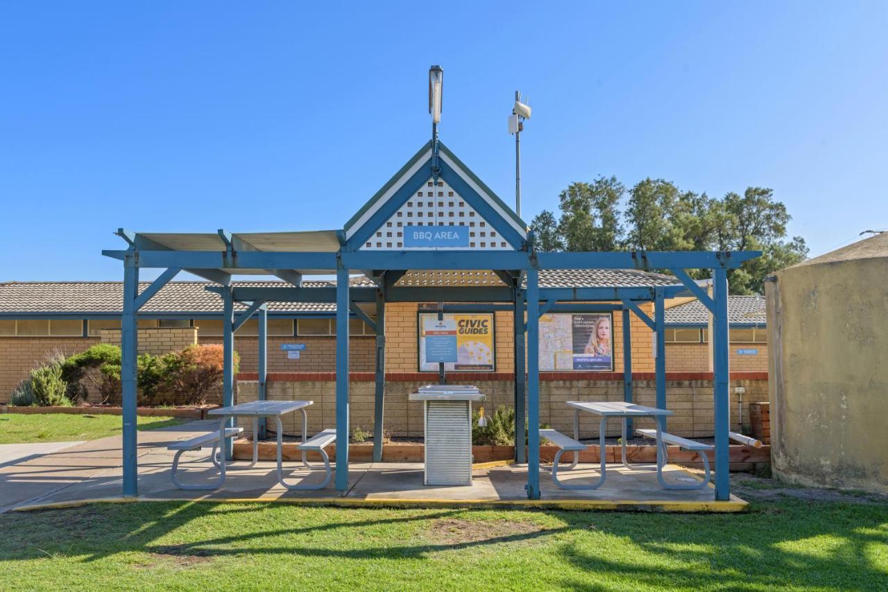 Discovery Parks – Adelaide Beachfront Buitenkant foto
